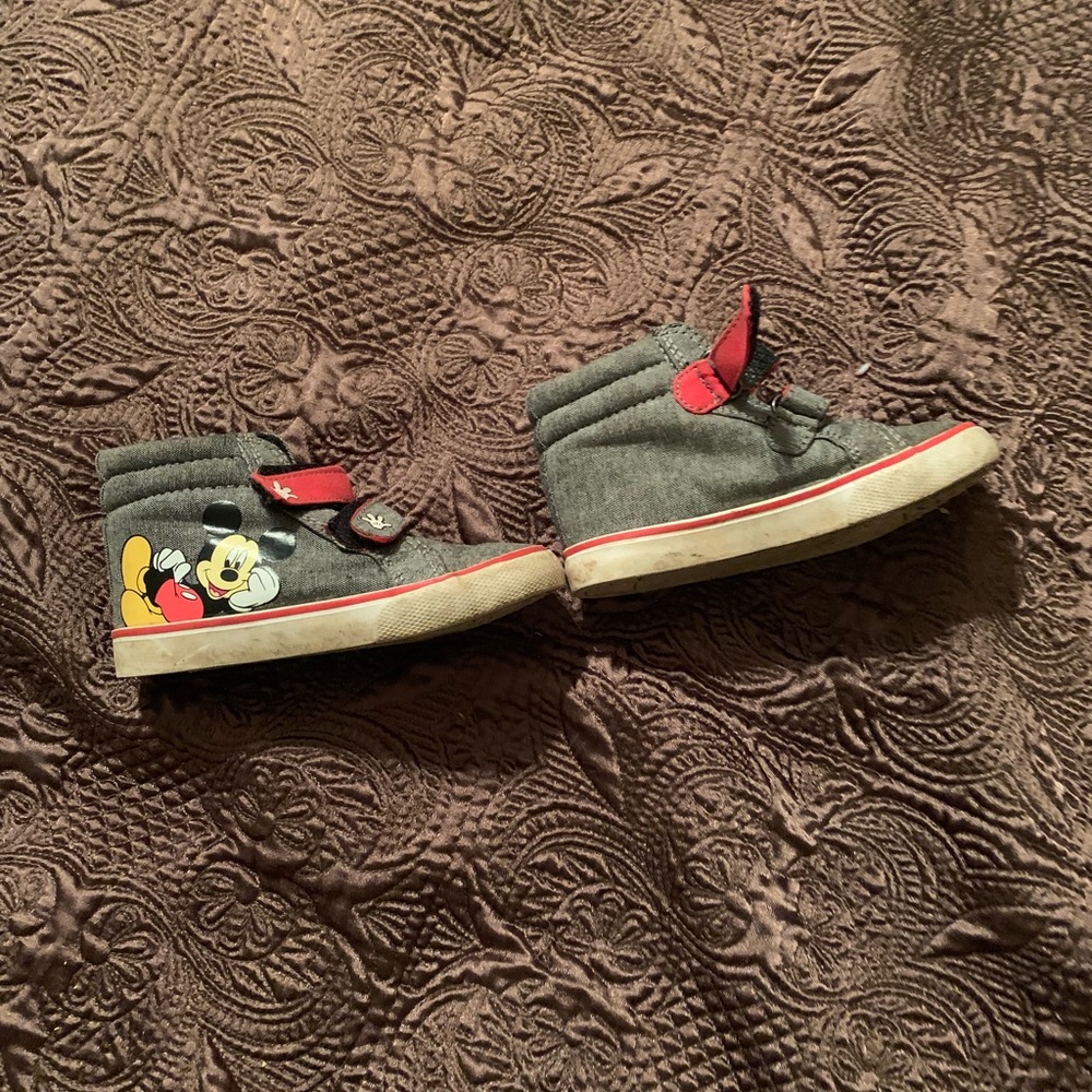 Toddlers shoes